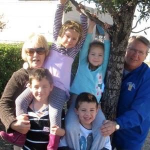 Meet your Posher, Sharon